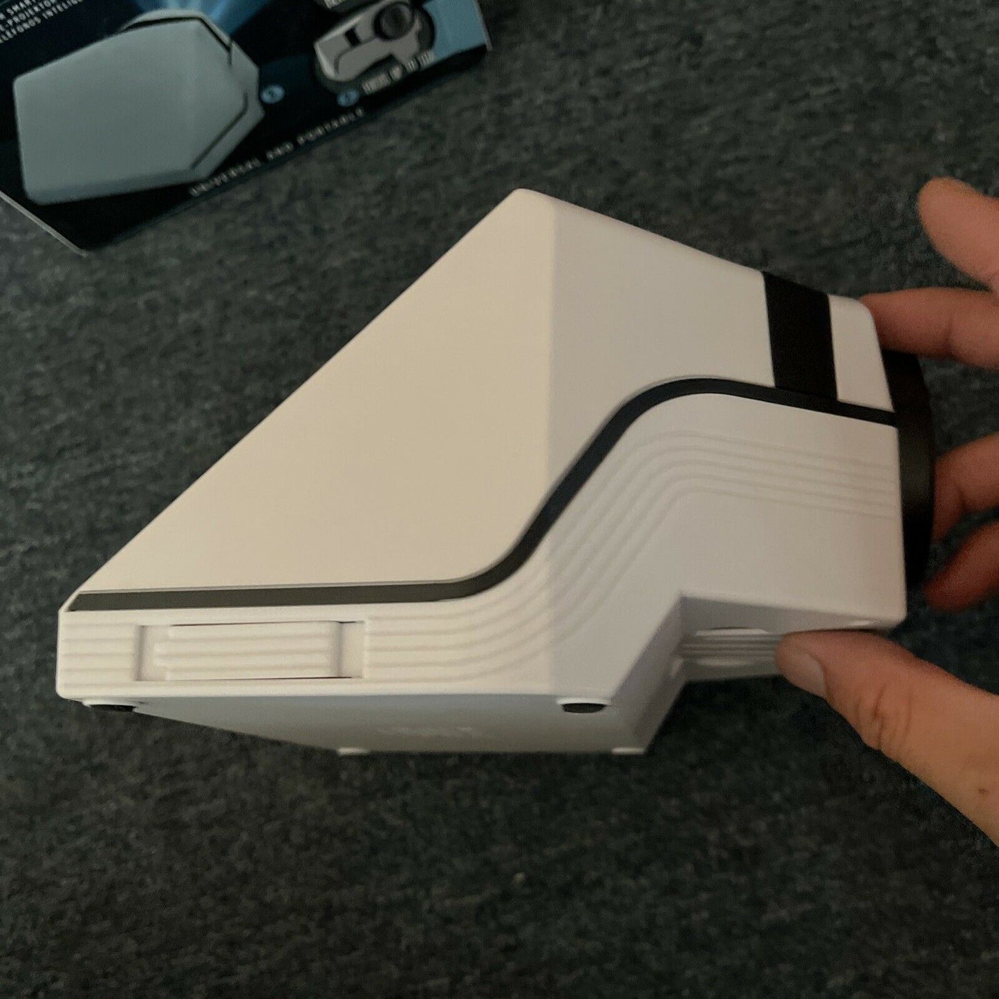 Smartphone Projector - Universal And Portable