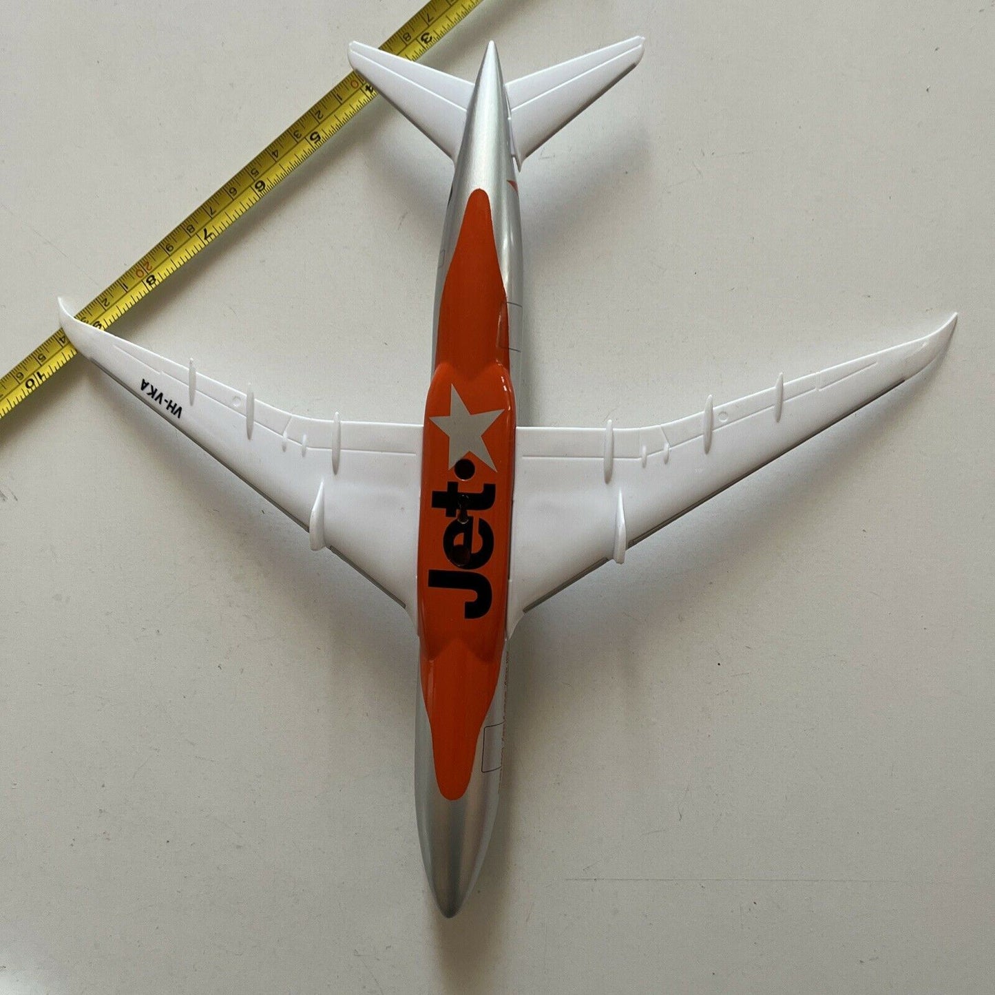 Jetstar Boeing 787-8 Model Airplane 28cm VH-VKA