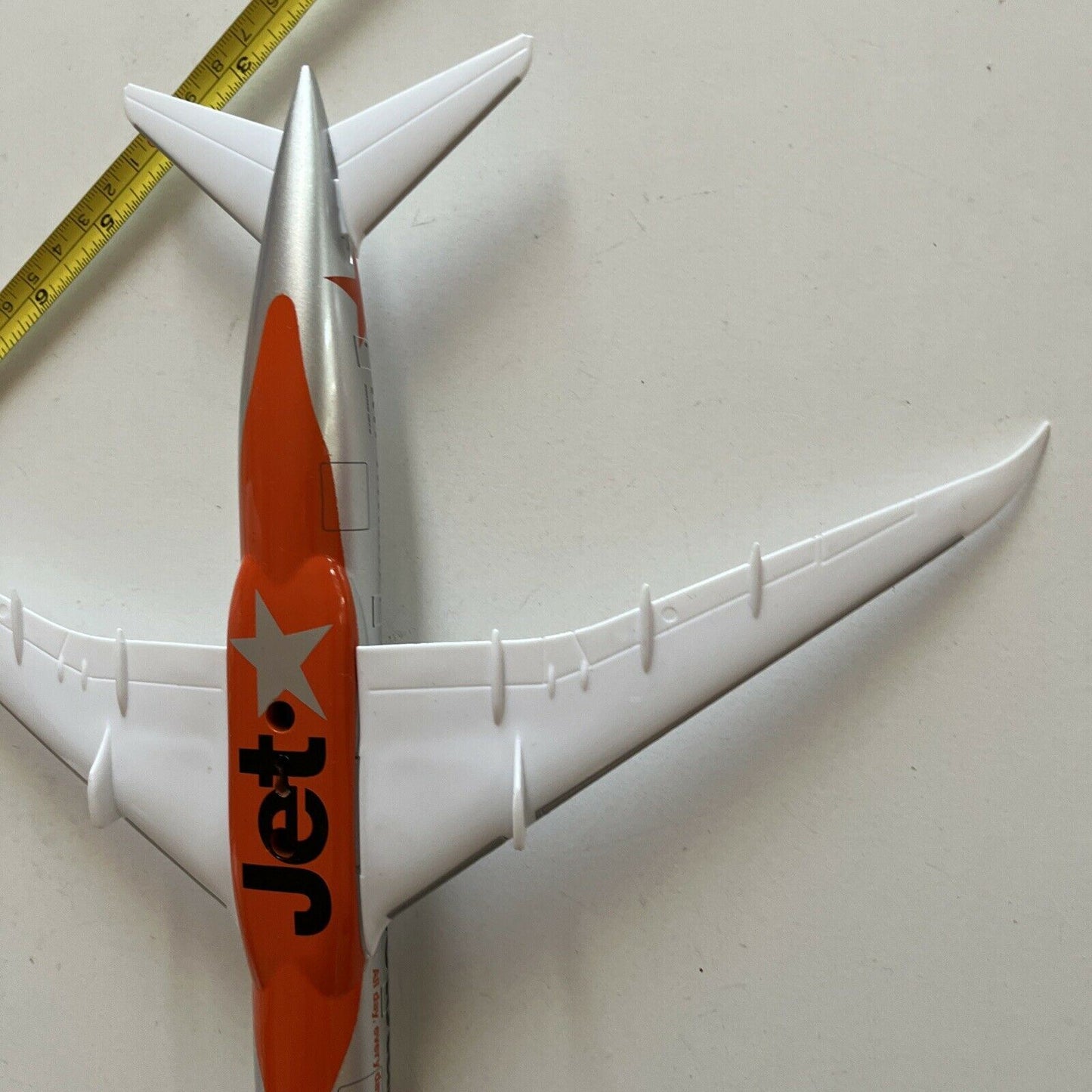 Jetstar Boeing 787-8 Model Airplane 28cm VH-VKA