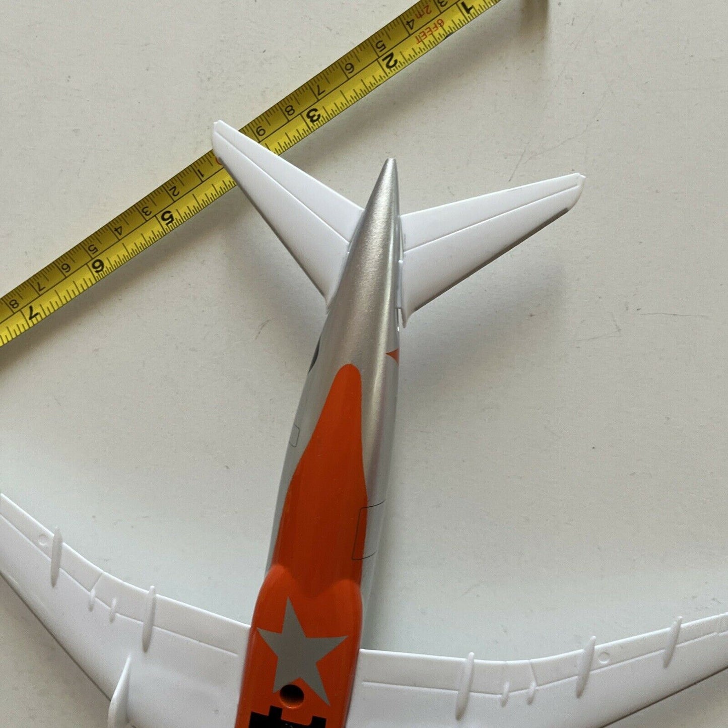 Jetstar Boeing 787-8 Model Airplane 28cm VH-VKA