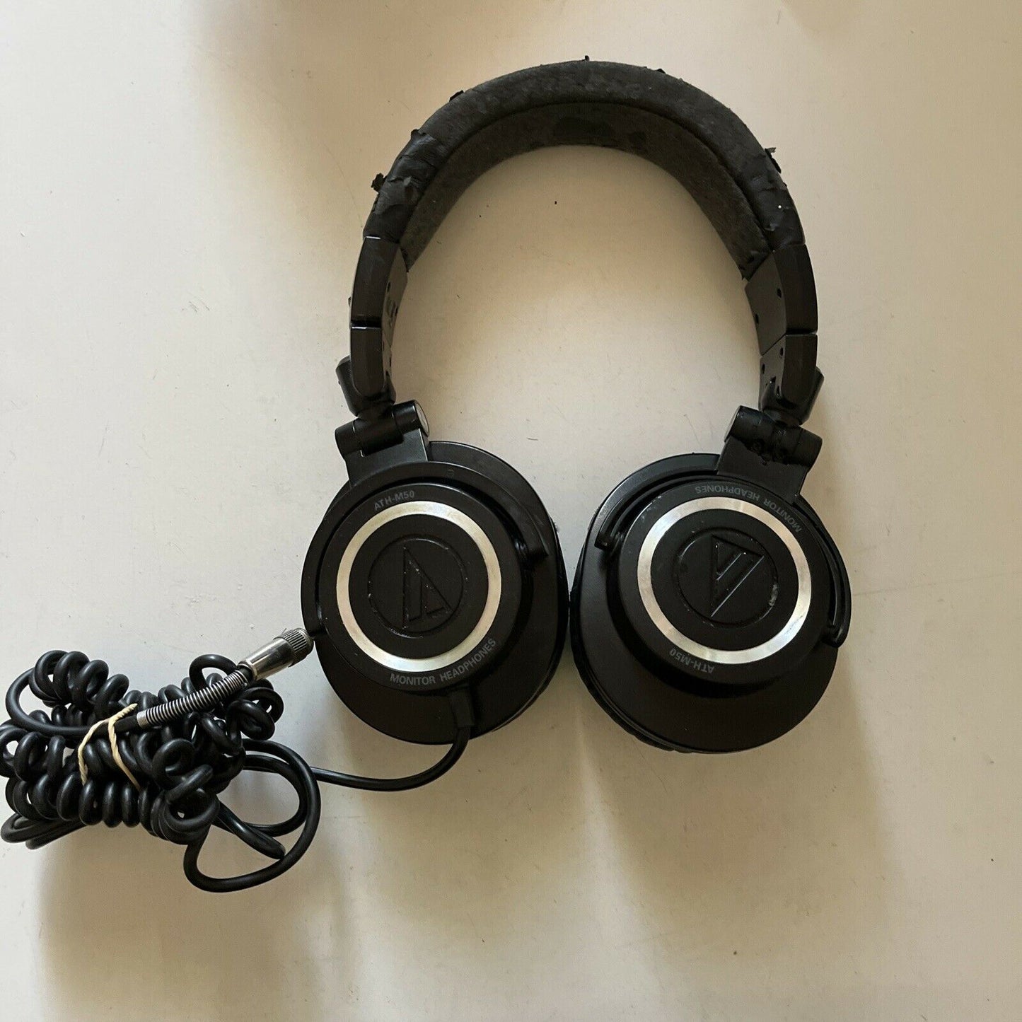 Audio-Technica ATH-M50 Studio Monitor Over the Ear Headphones Black *Very Worn*
