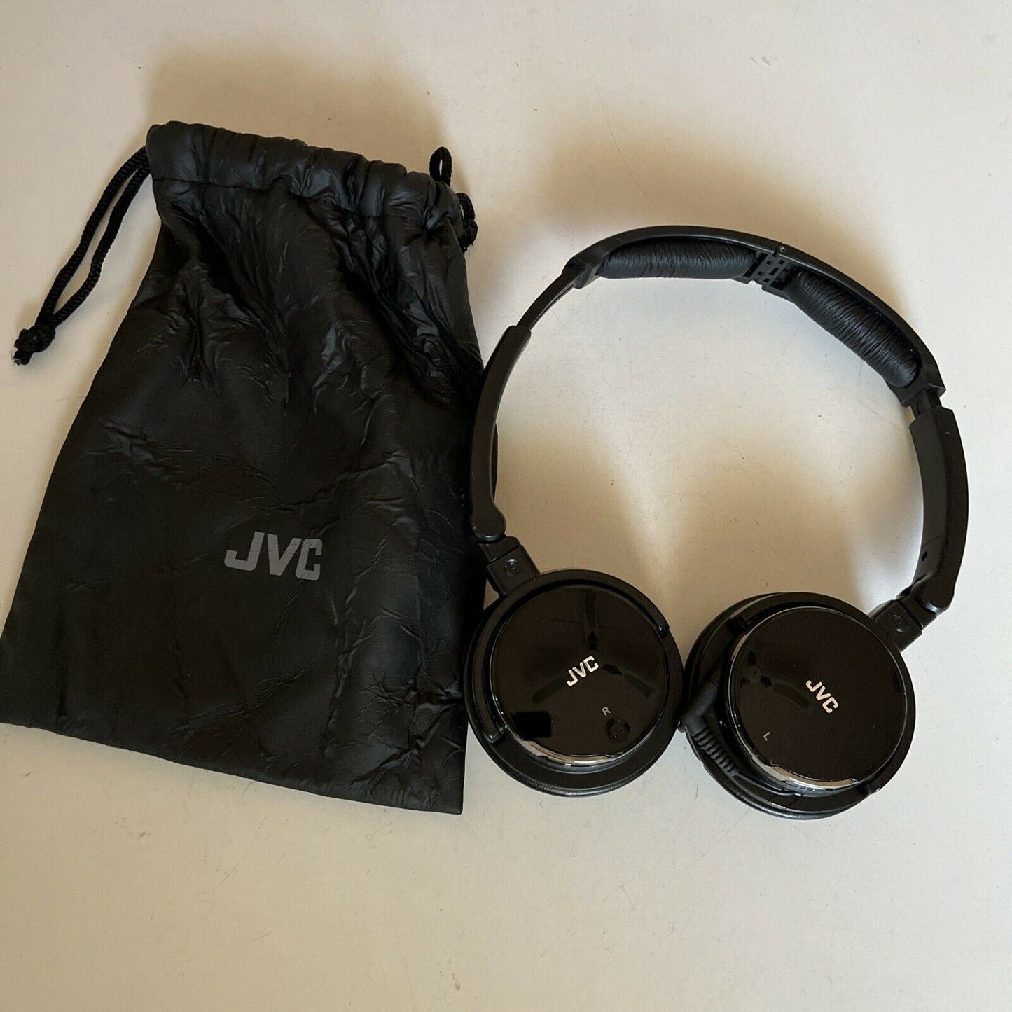 JVC Noise Cancelling Headphones with Retractable Cord HA-NC120