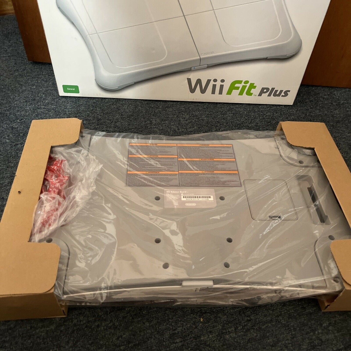 *Never Used* Wii Fit Plus (Wii, 2009)