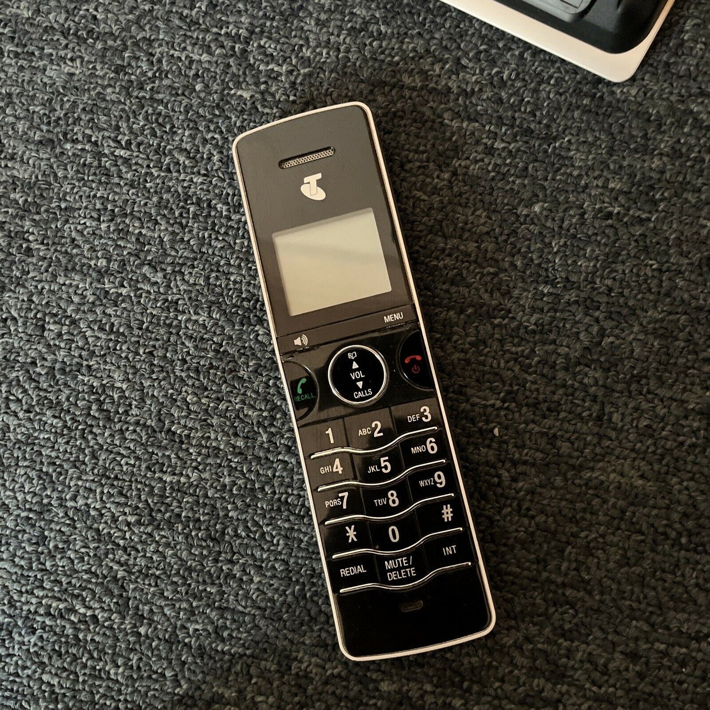 Telstra Slim Touch 9650 Twin Dect 6.0 Cordless Phone