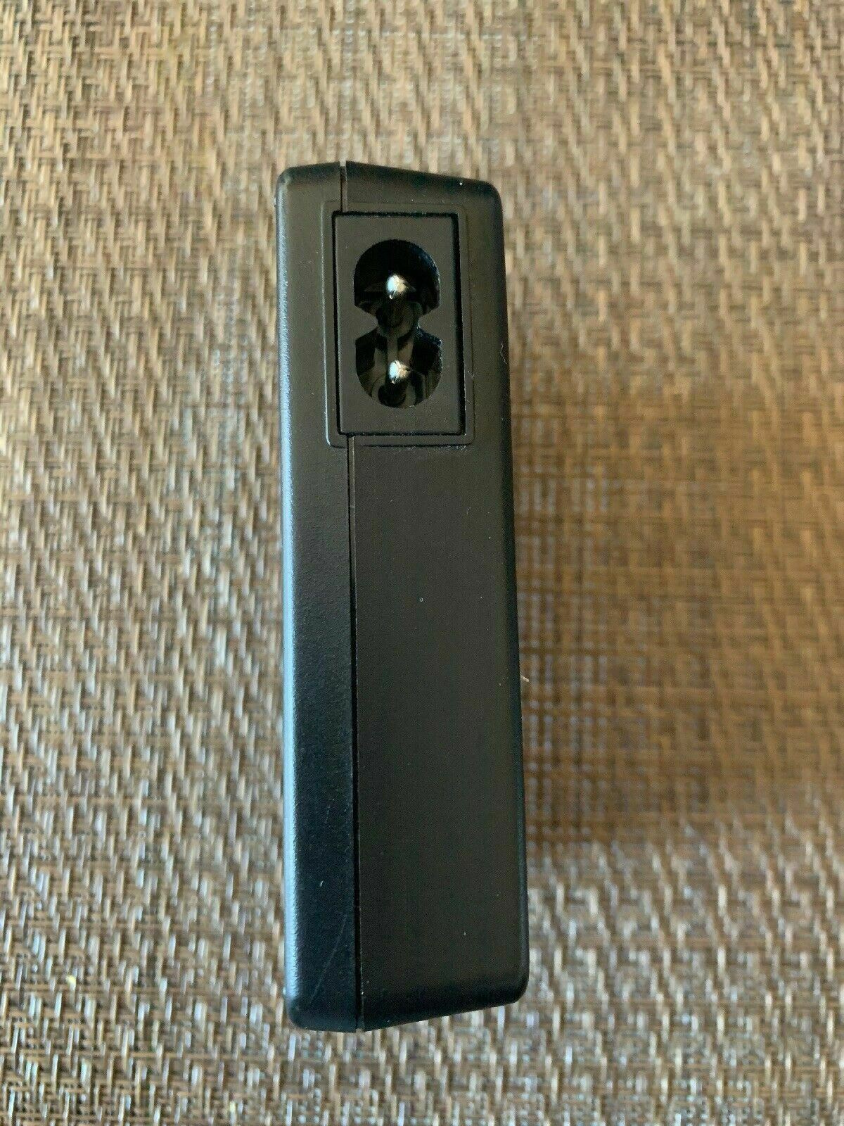 Genuine Casio BC-70L Battery Charger