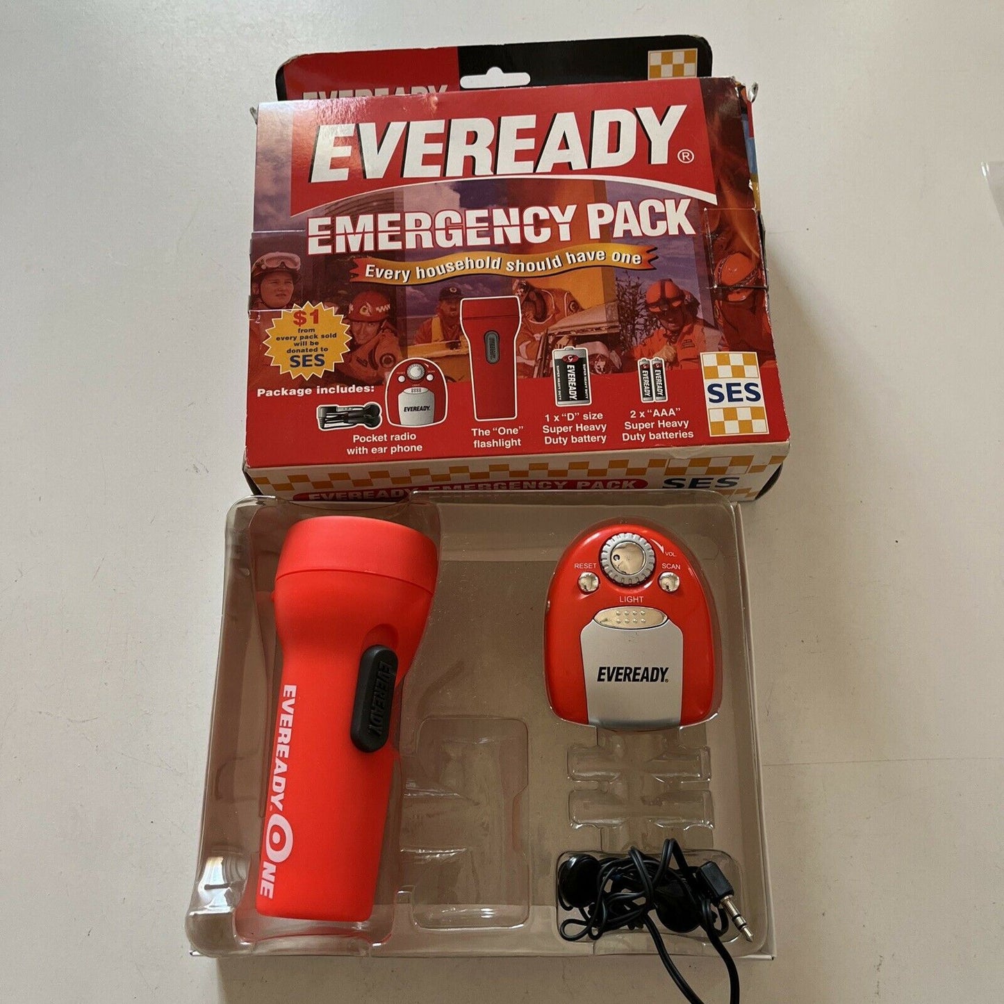 Eveready Emergency Pack - Flashlight & FM Radio *Batteries Not Included*