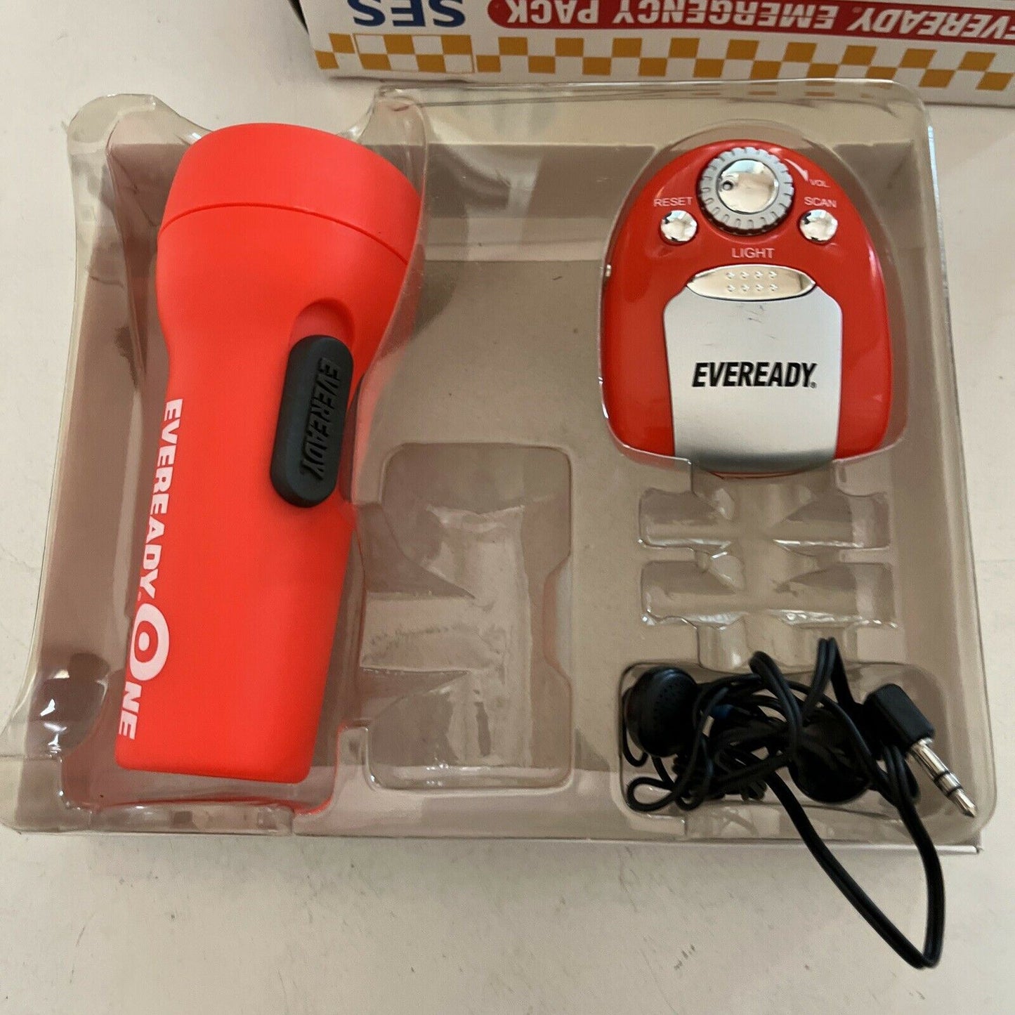 Eveready Emergency Pack - Flashlight & FM Radio *Batteries Not Included*