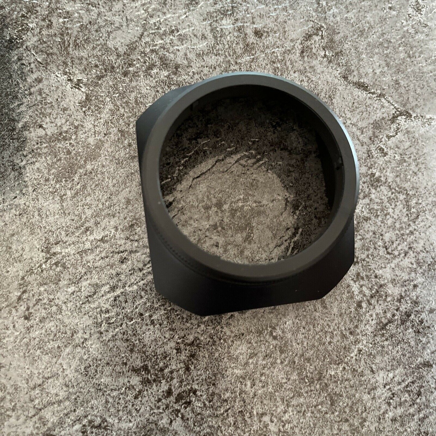 Pentax Asahi Lens Hood Takumar 1:3.5 28mm With Carrying Case