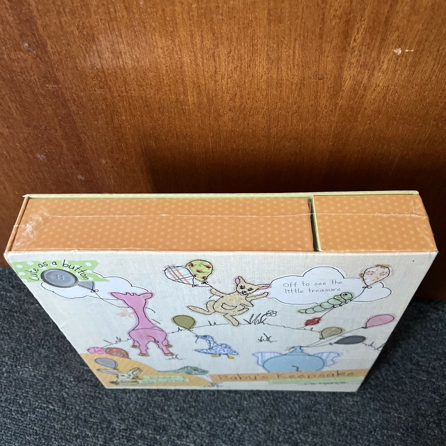 *New Sealed* Baby's Keepsake - Includes A Baby Record Book