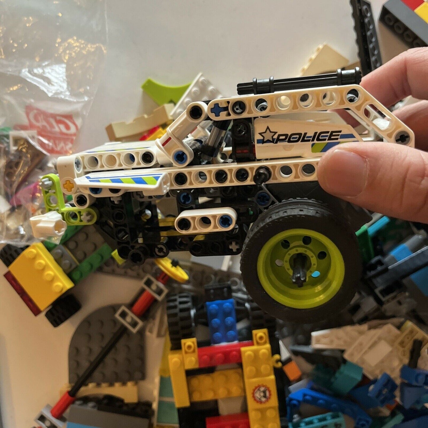 Lego Assorted Bulk Lot Wheels, Police 1025g