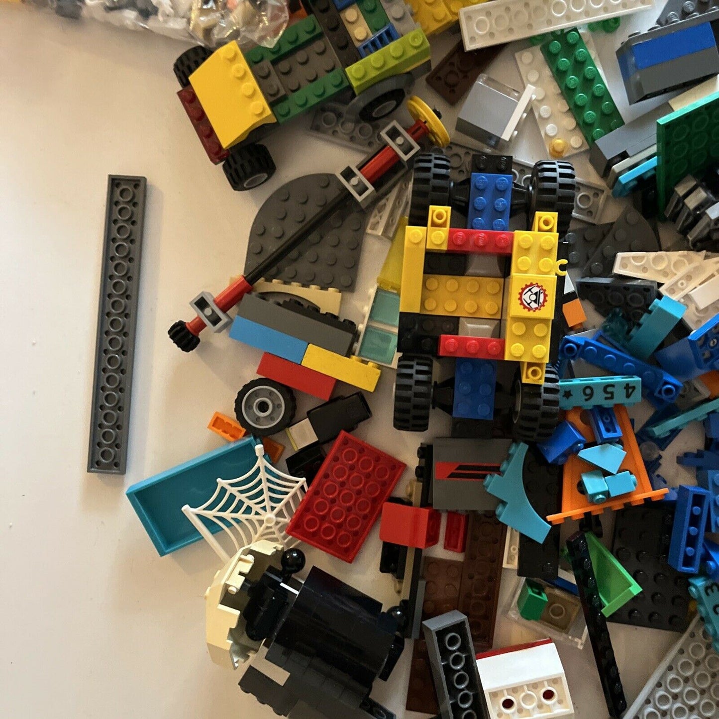 Lego Assorted Bulk Lot Wheels, Police 1025g