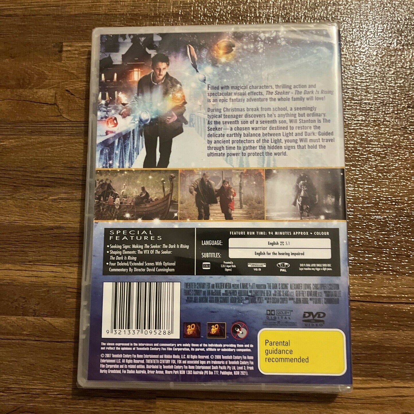 *New Sealed* The Seeker - The Dark Is Rising (DVD, 2007) Region 4