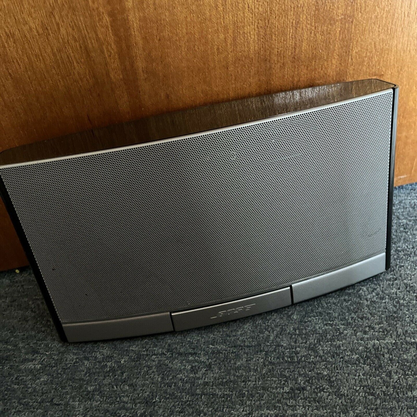 Bose SoundDock Portable Digital Music System With iPod 30-Pin Dock