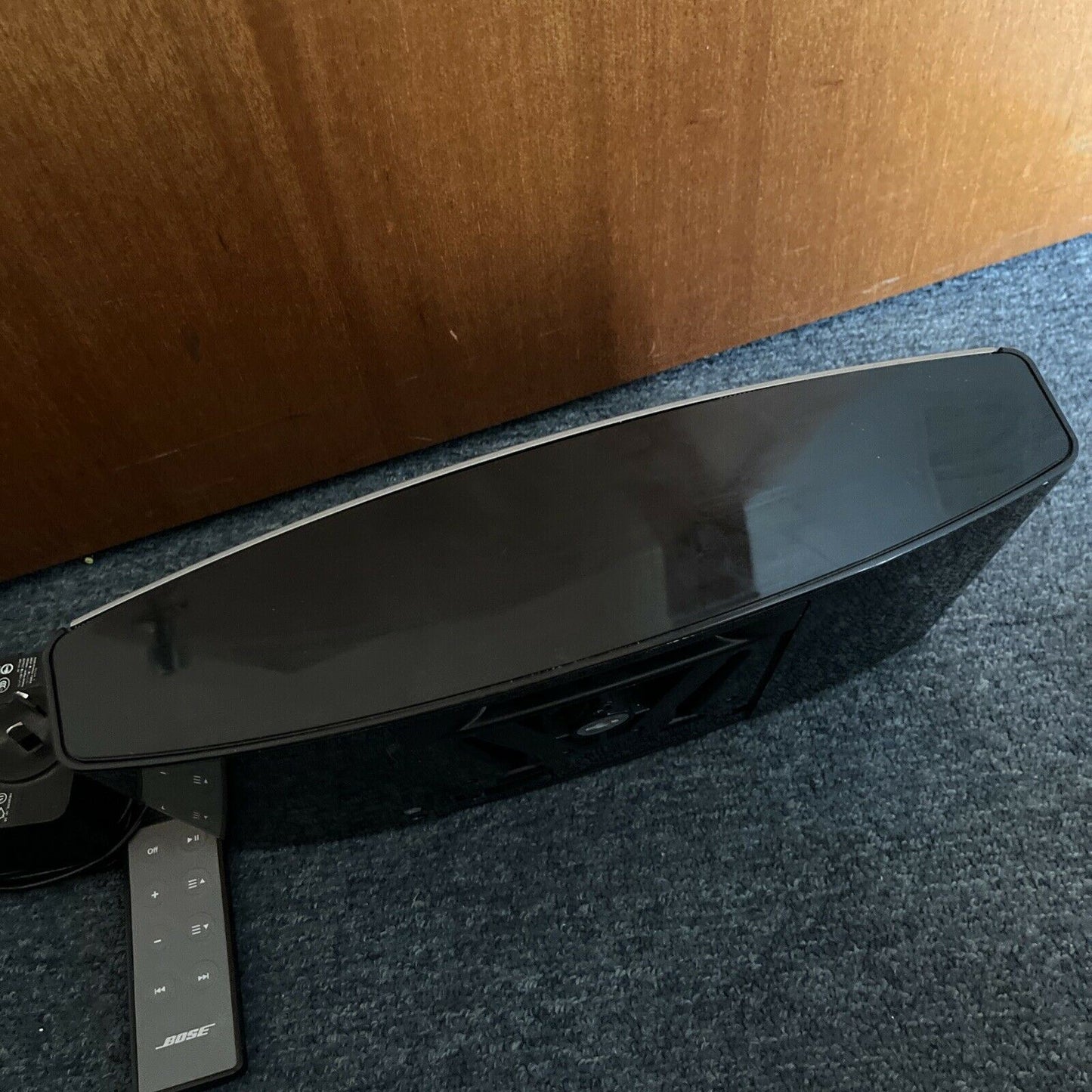 Bose SoundDock Portable Digital Music System With iPod 30-Pin Dock