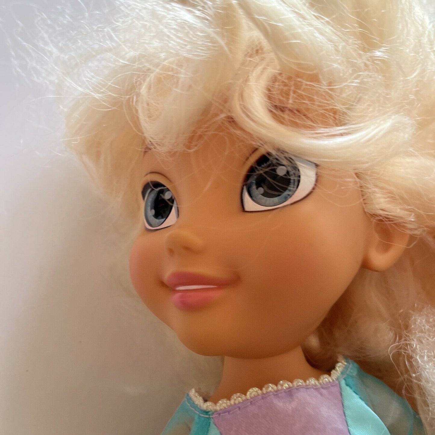 Disney's Frozen Elsa 13 inch Doll Jakks Pacific