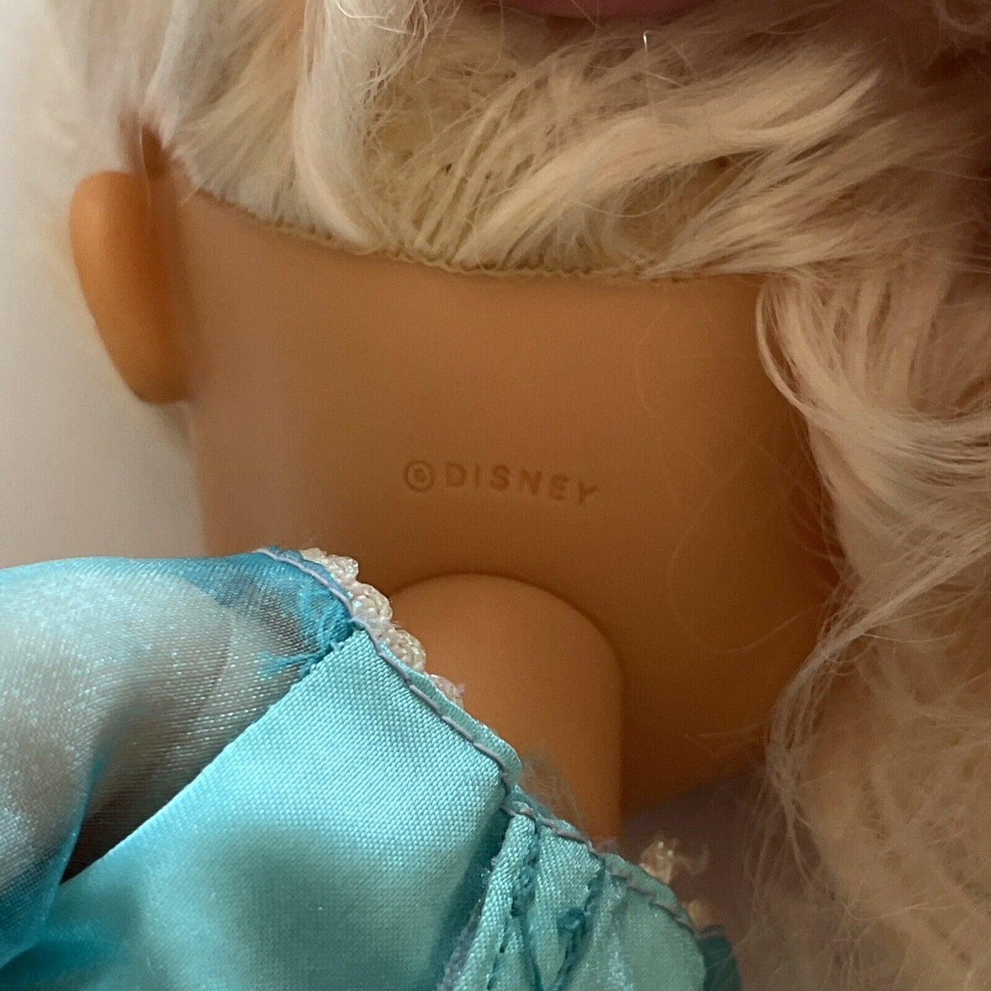Disney's Frozen Elsa 13 inch Doll Jakks Pacific
