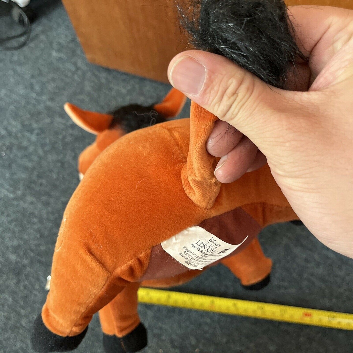 Feed Me Pumbaa - Disney Lion King Talking Plush Toy 2002 9" Hasbro