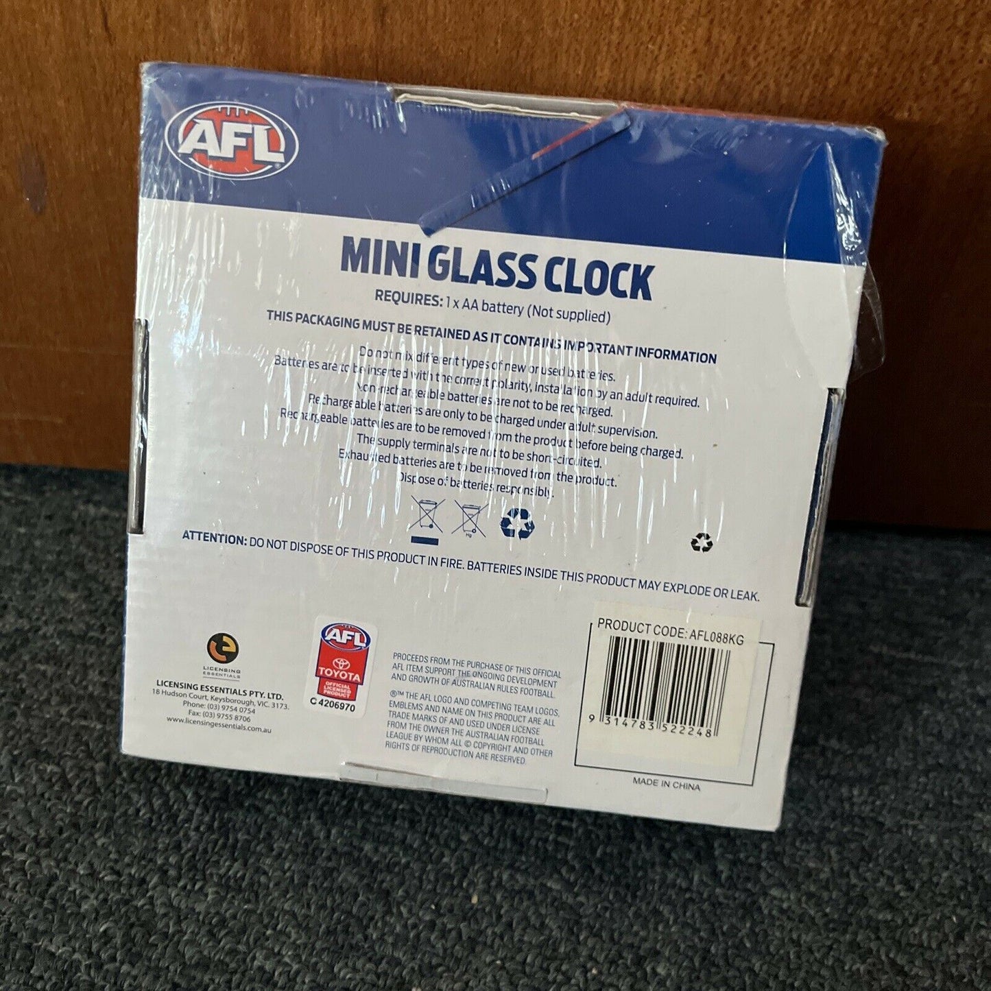 *New Sealed* AFL Geelong Cats Mini Glass Clock