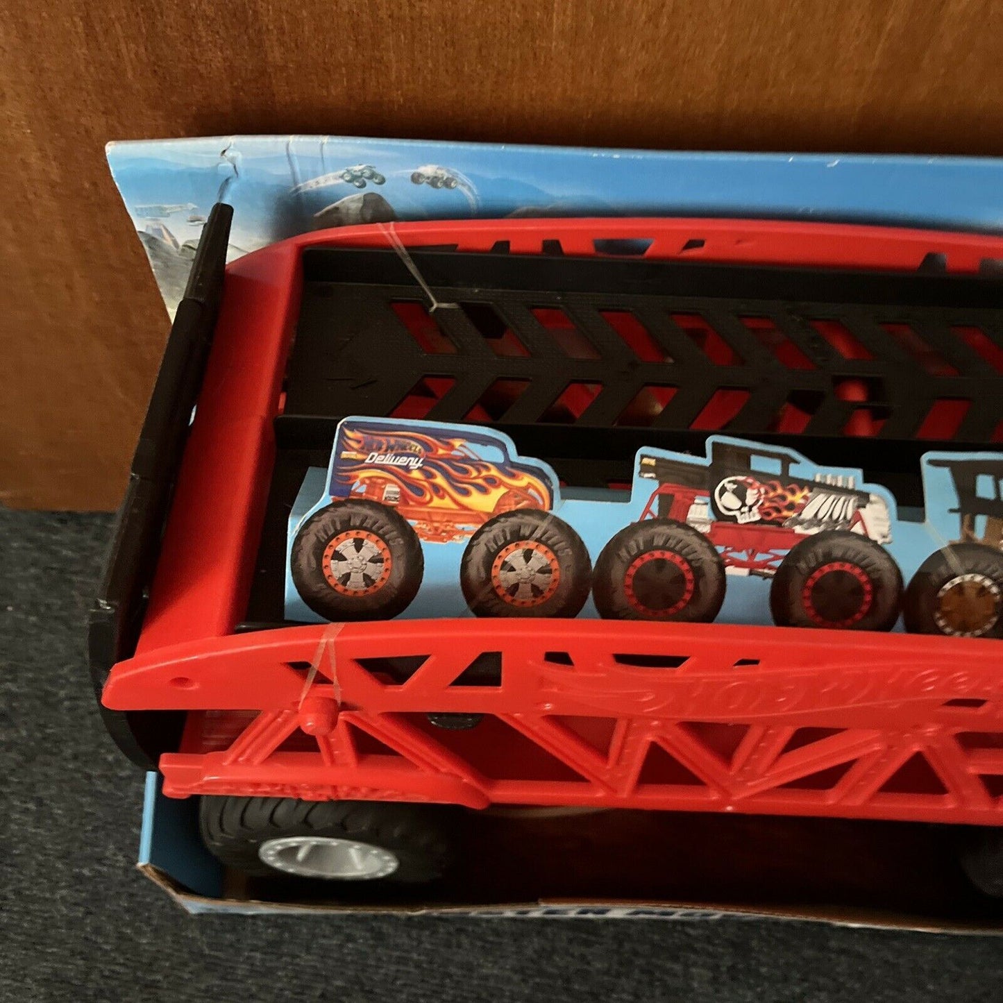 Hot Wheels 1:64 Monster Mover Truck 16" Long 9" Tall FYK13 2018 Mattel
