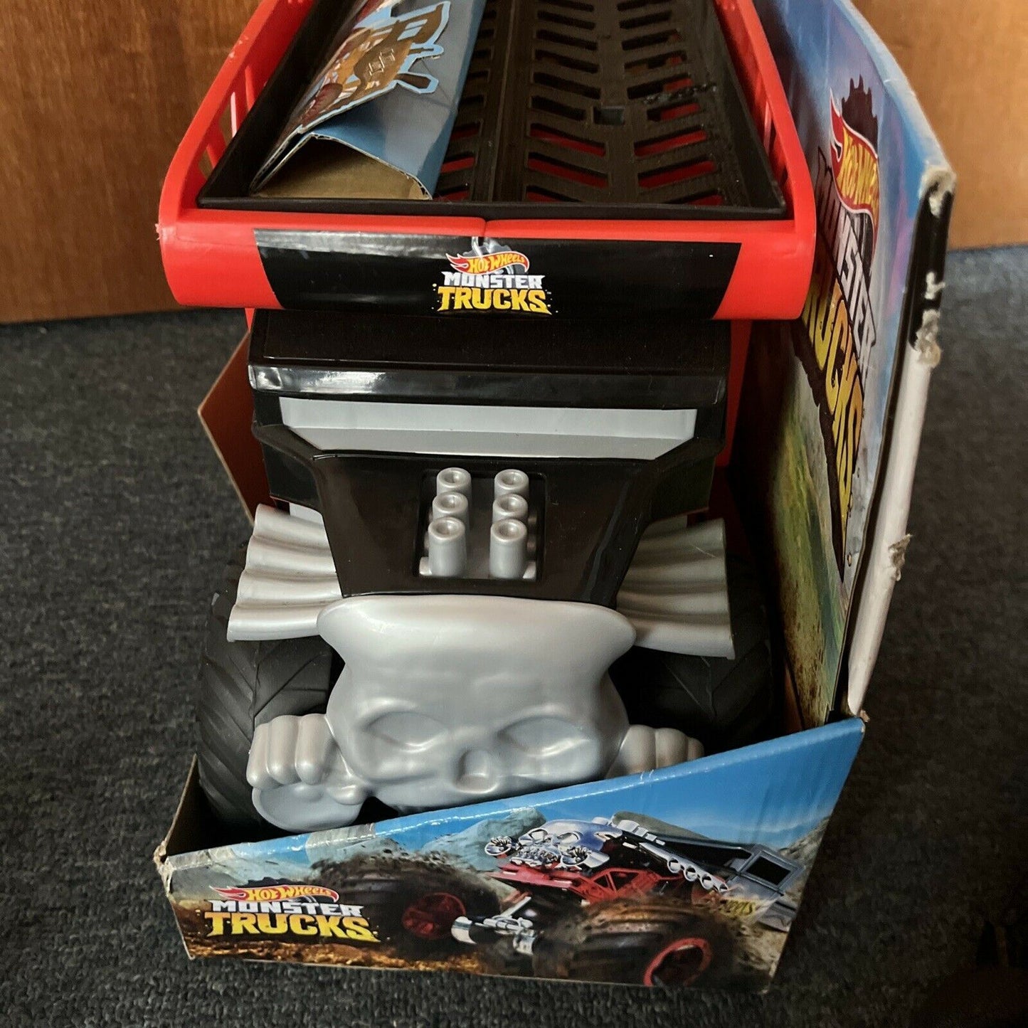 Hot Wheels 1:64 Monster Mover Truck 16" Long 9" Tall FYK13 2018 Mattel