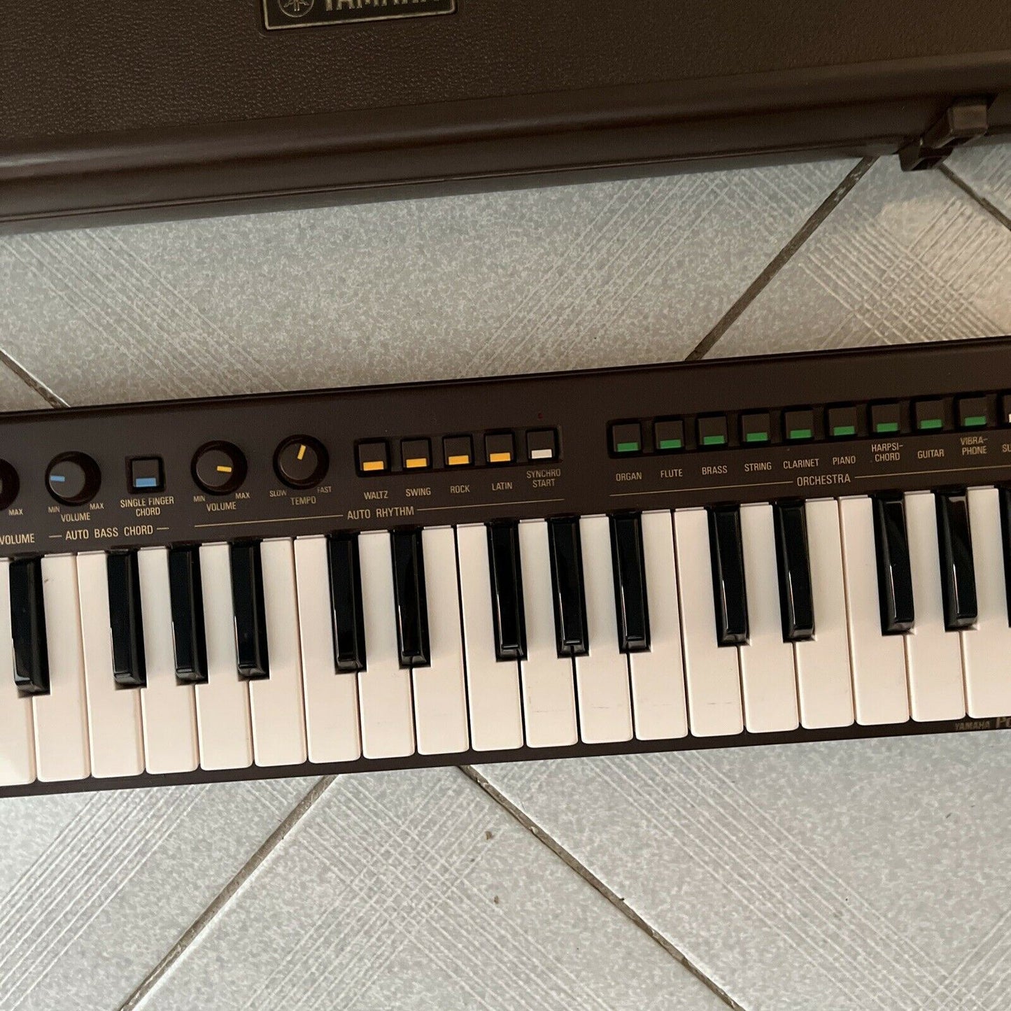 Yamaha Portasound PS-3 Portable Keyboard with Case *For parts or repair only*