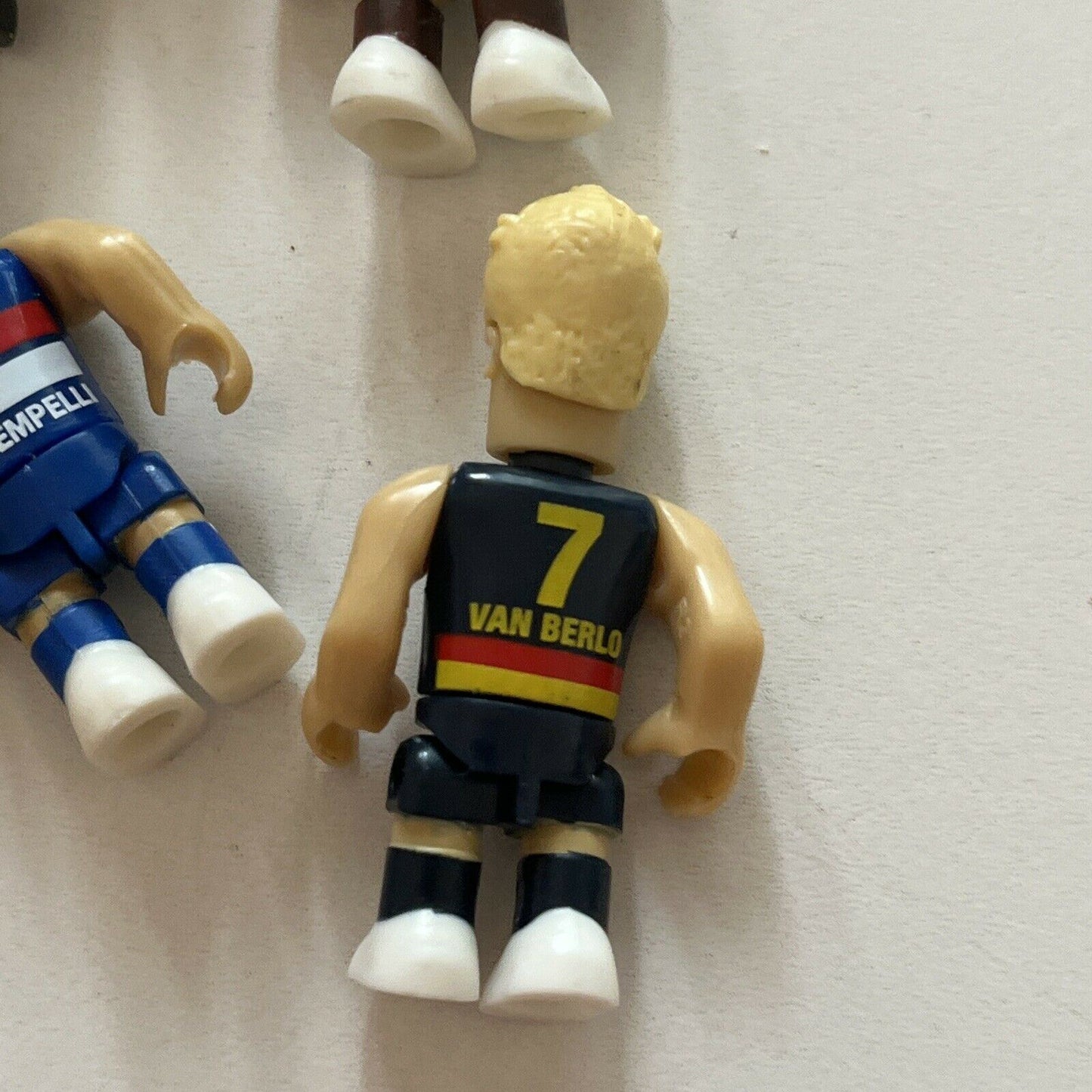 6x AFL Mini Figures - Fyfe, Franklin, Breust, Jones, Bontempelli, Van Berlo