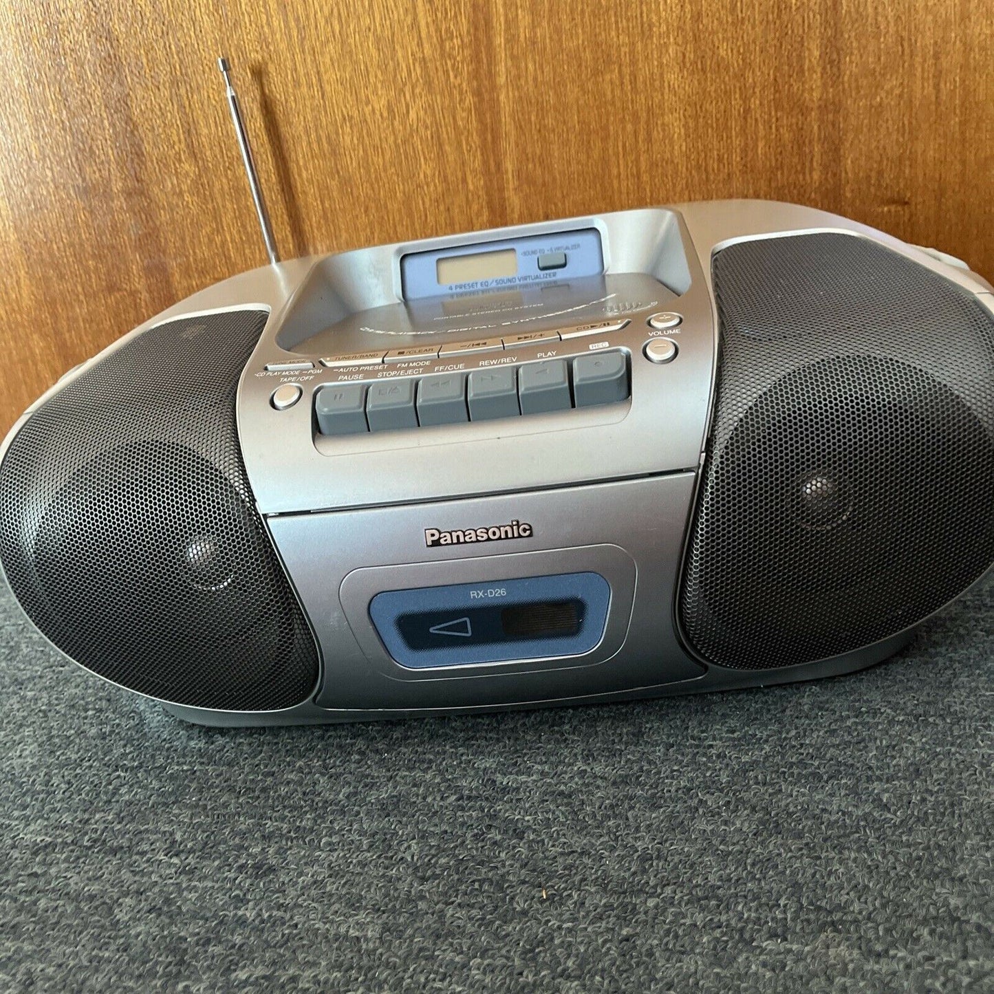 Panasonic Portable CD Cassette AM/FM Radio RX-D26