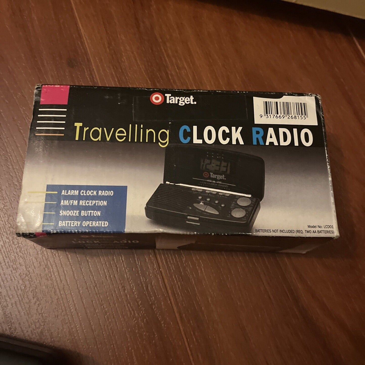 Vintage Target Traveling Clock AM/FM Radio LCD-01