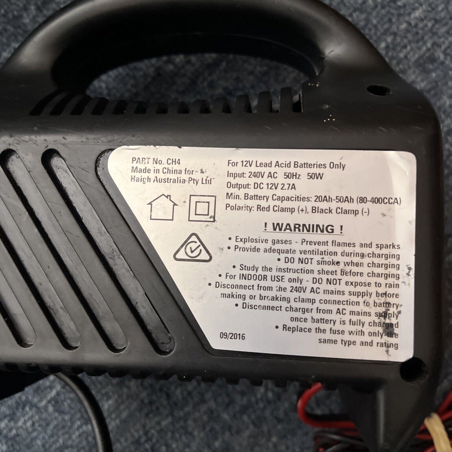 Battery Charger for Charging 12V Lead Acid Batteries Battery Link Haigh 2700mA