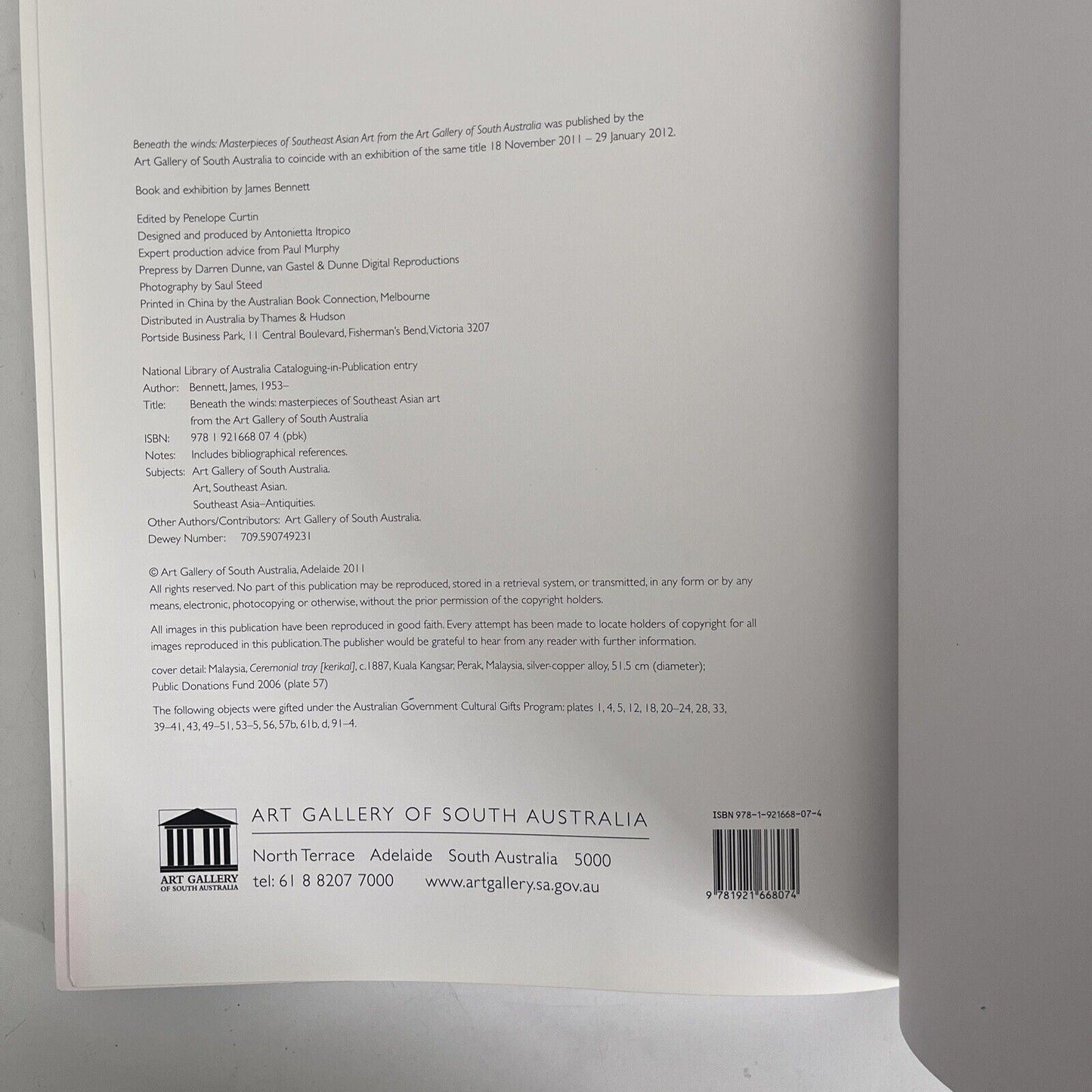 Beneath the Winds: Masterpieces of S.E.Asian Art from Agsa by James Bennett 2011