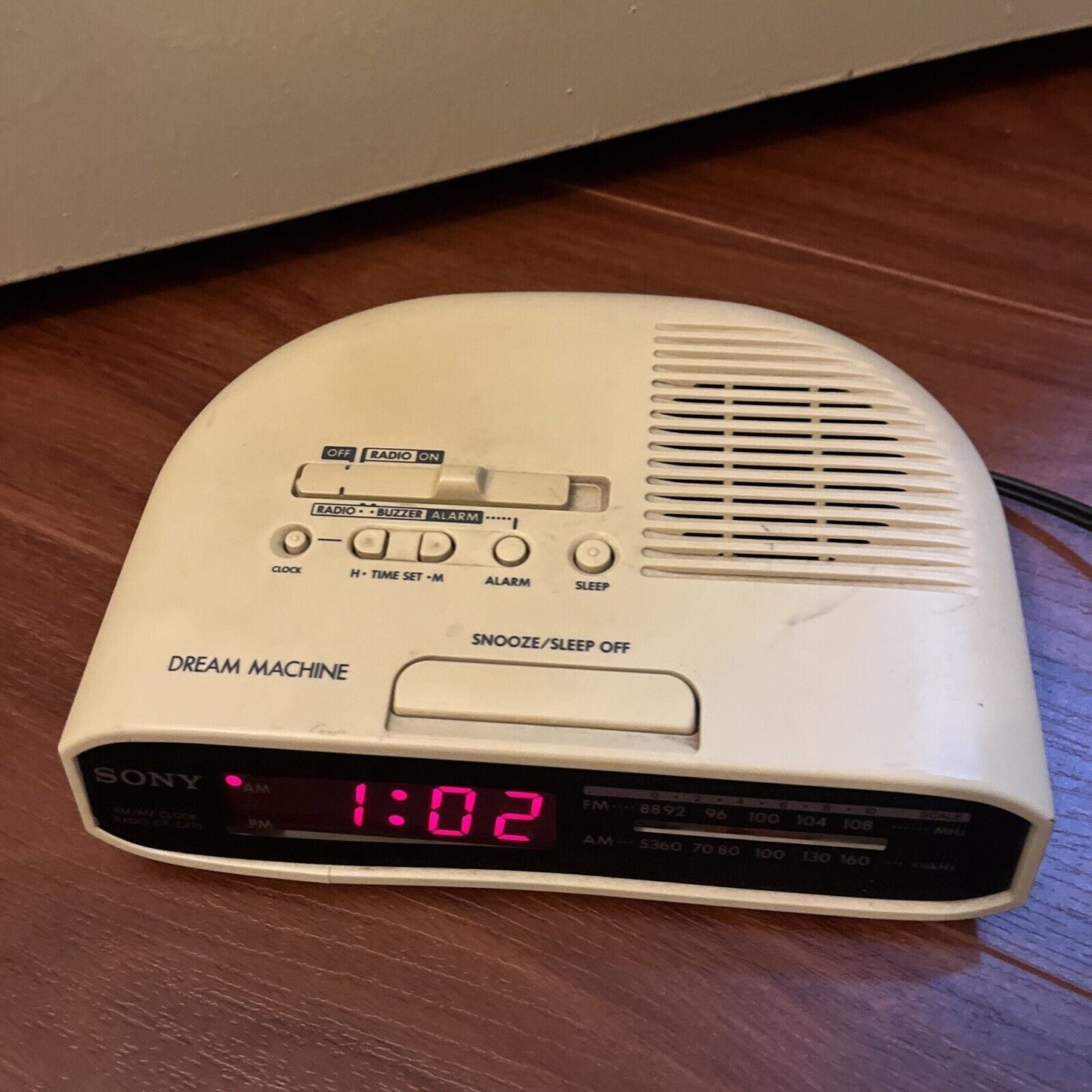 Sony Dream Machine Alarm Clock AM/FM Radio ICF-C270 *no volume control*