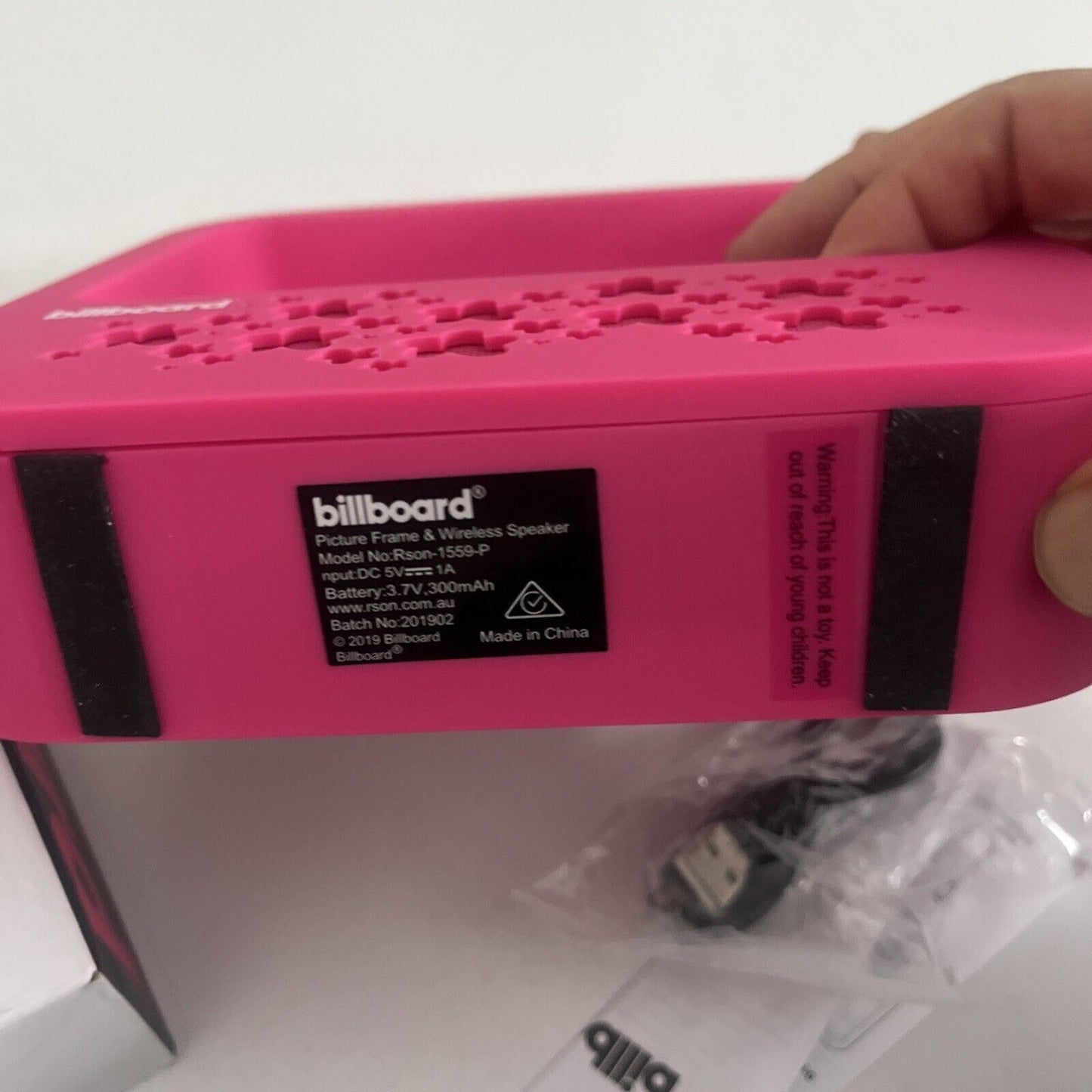 Billboard Bluetooth Wireless Speaker Picture Frame 4x6 Pink *Opened Never Used*