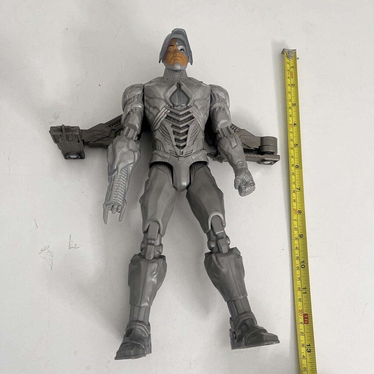 Tech Blast Cyborg DC Justice League 12 inch Figure FGH06