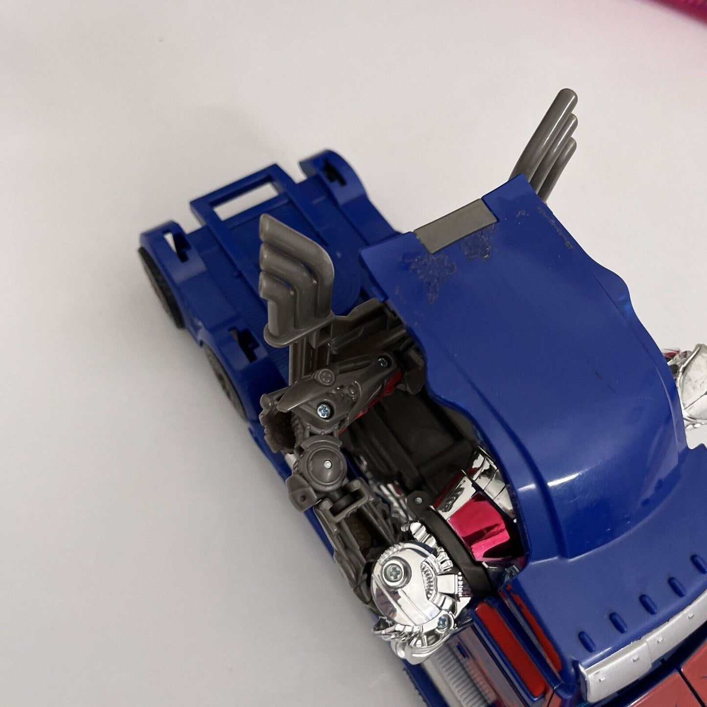 Optimus Prime Transformer 2013 Hasbro Tomy 11" Action Figure