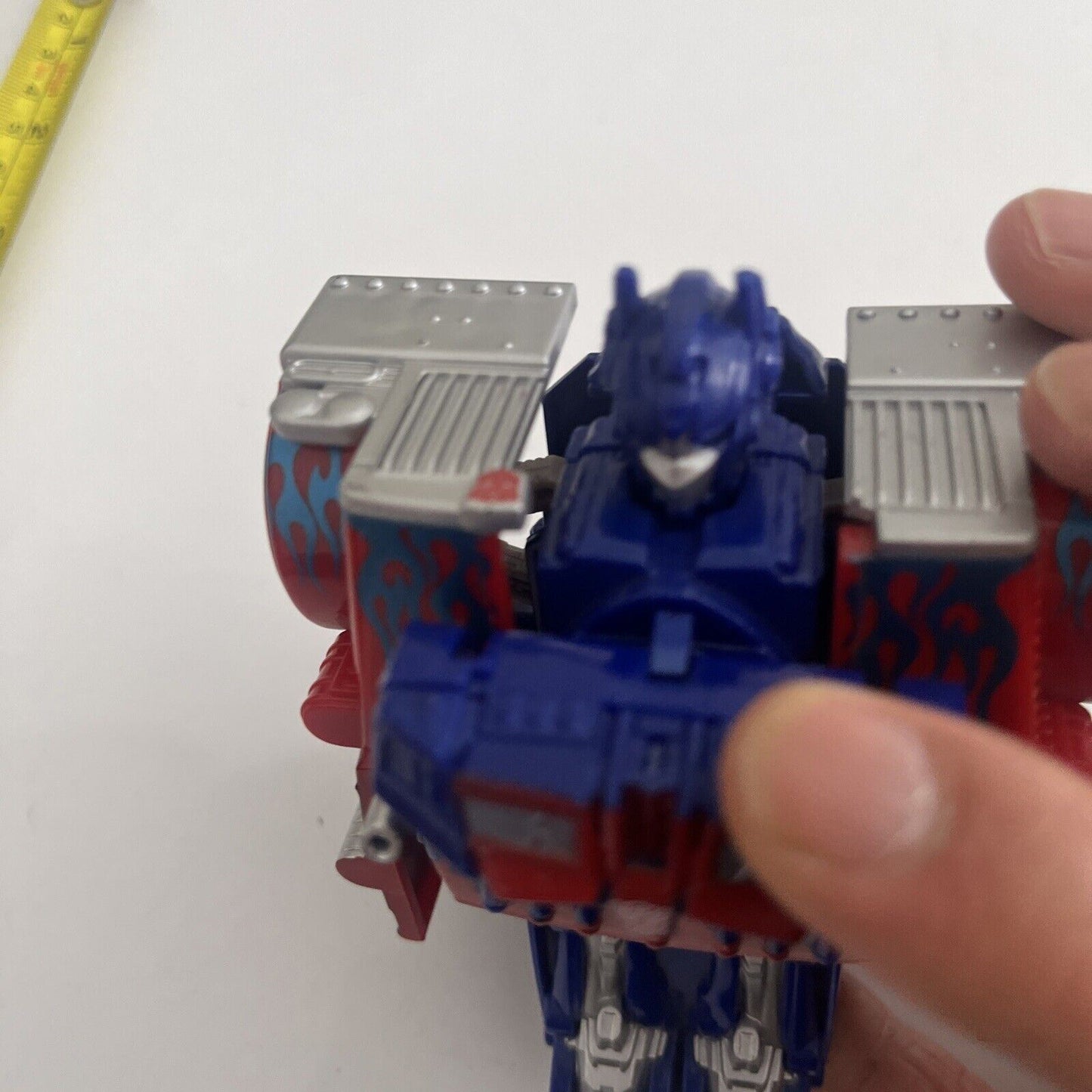 Optimus Prime Transformers 4.5" Action Figure Hasbro 2008 C1525A