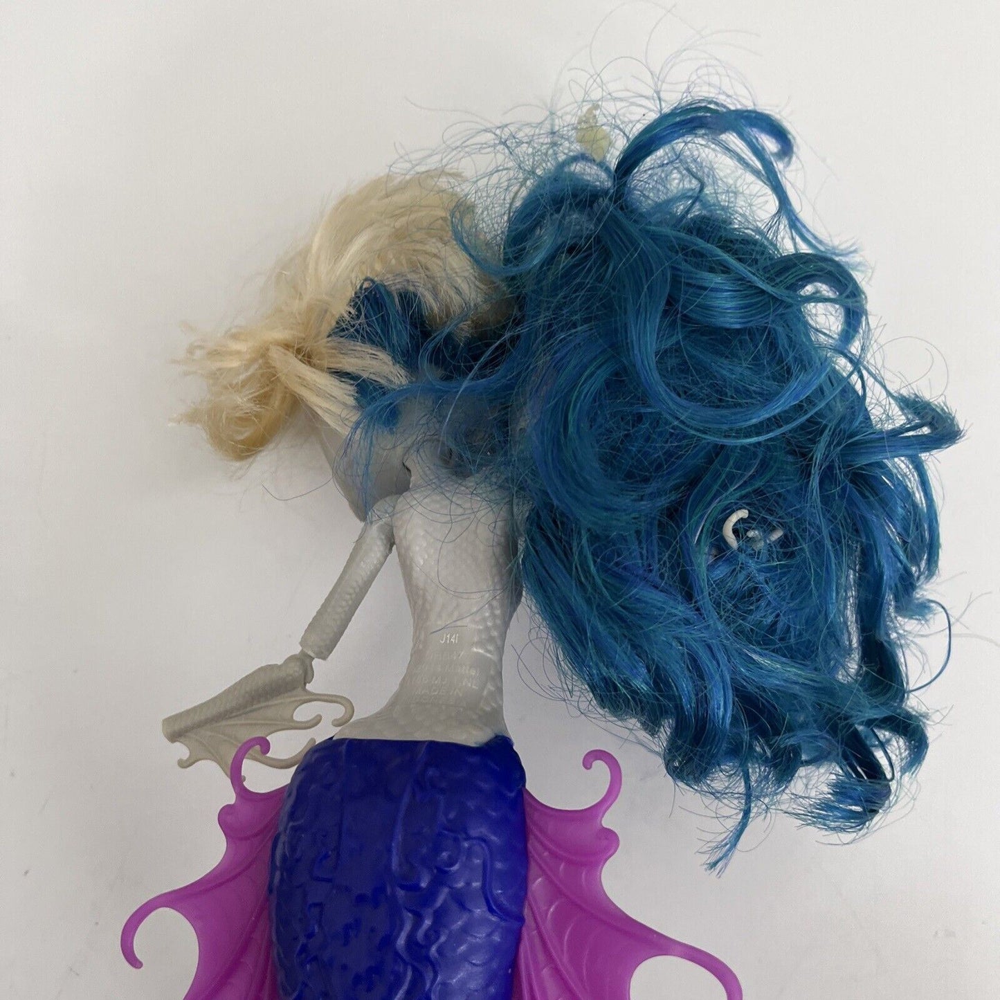 Monster High Scarrier Reef Peri & Pearl Serpentine Mermaid Doll 2014 Mattel