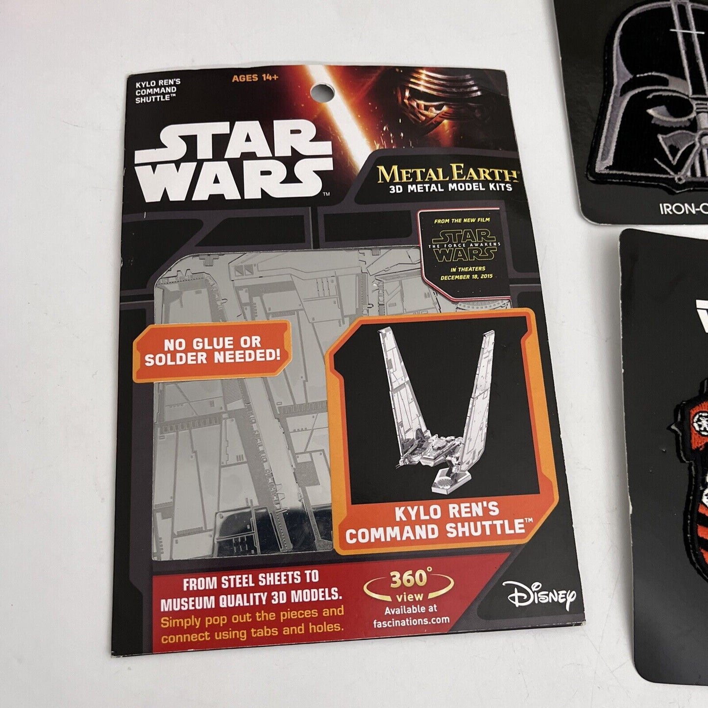 Metal Earth Star Wars Kylo Ren's Command Shuttle 3D Metal Model Kit & 2x Patches