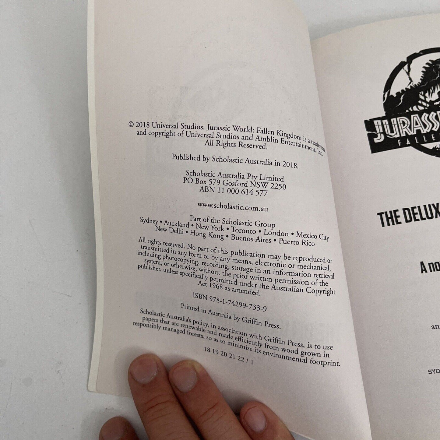 Jurassic World: Fallen Kingdom (Paperback, 2018)