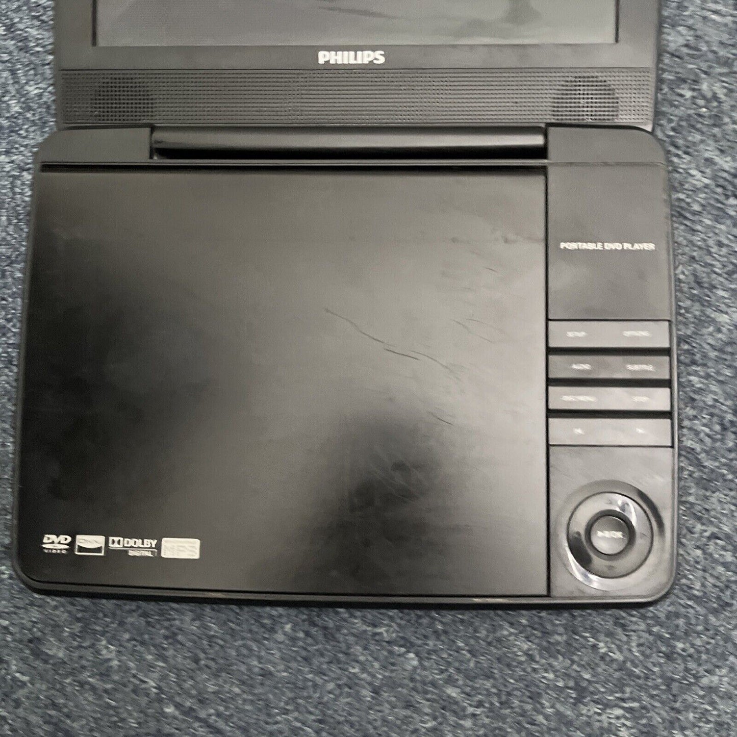 Philips Portable 9" DVD Player PD9000/79