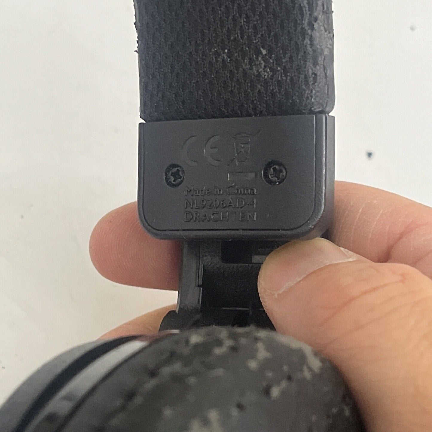 Philips NL9206AD-4 Drachten Headphones *For Parts - Earpads heavily worn*