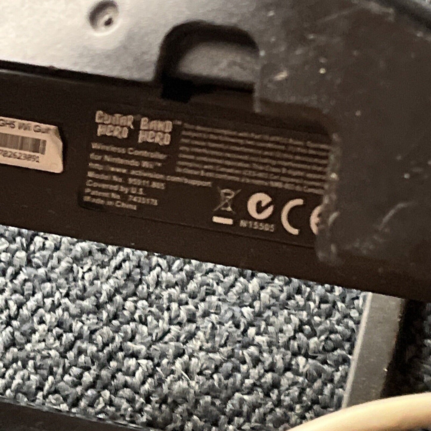 2x Guitar Hero Rock Band Wireless Guitar for Nintendo Wii 95911.805