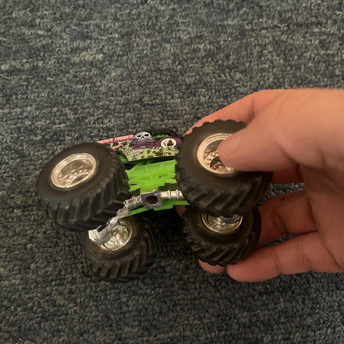 6x Mattel Hot Wheels: 4x Monster Trucks & 2x Cars Grave Digger