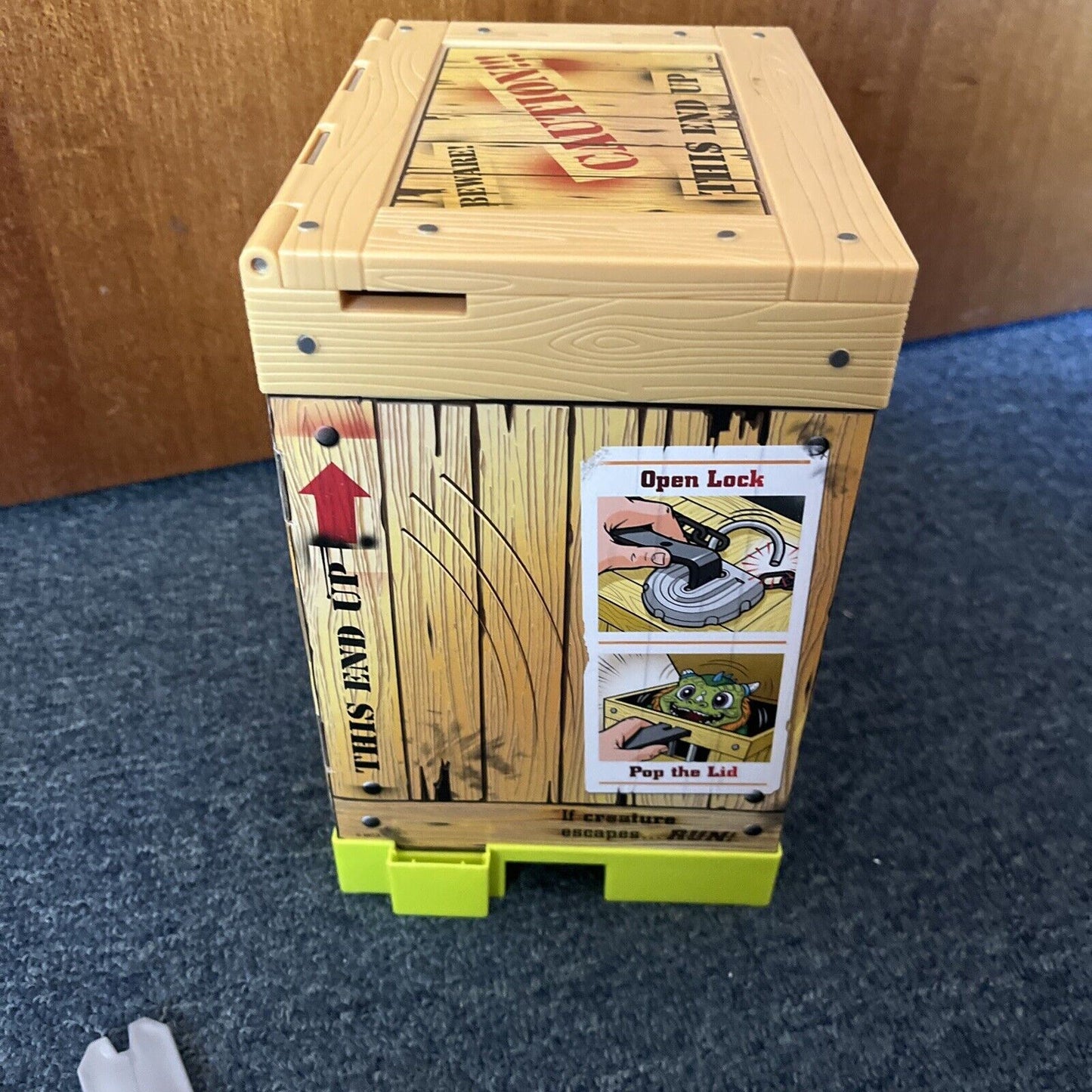 Crate Creatures Surprise - Sizzle *Lock Not Included*