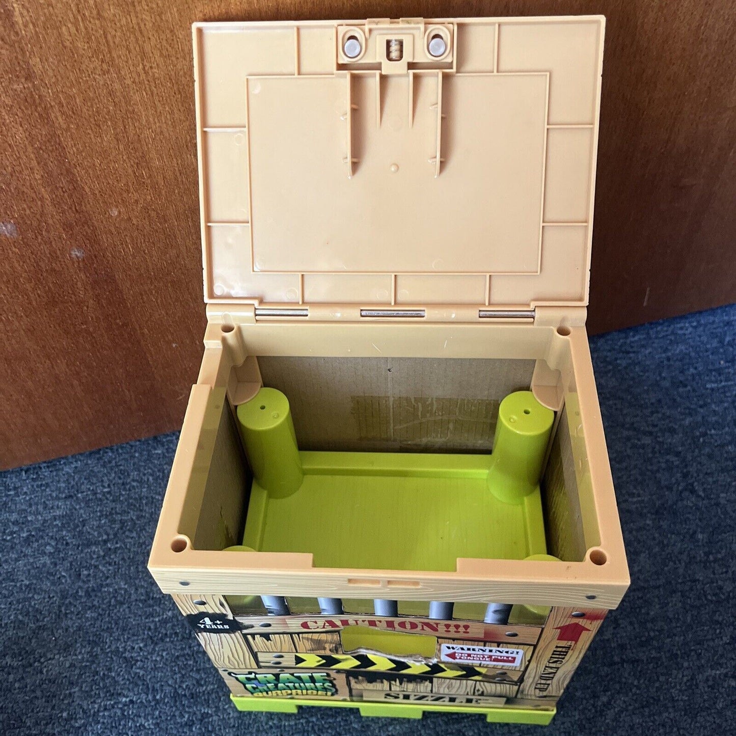 Crate Creatures Surprise - Sizzle *Lock Not Included*