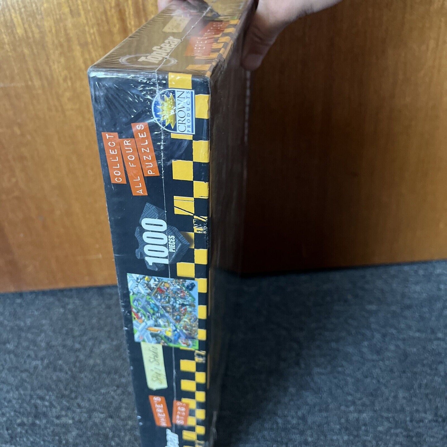 *New Sealed* Top Gear - Where's Stig ? Stig's Studio, 1000 Piece Jigsaw