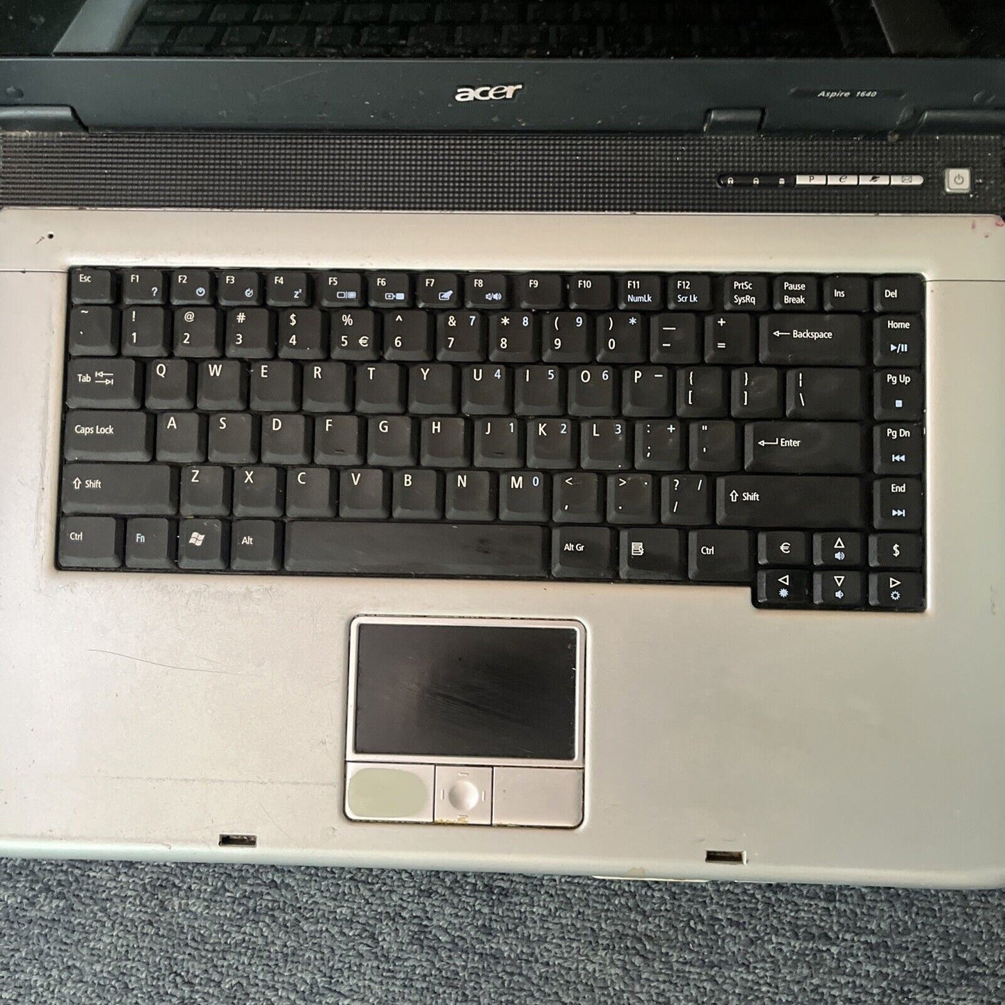 Acer 1640 Series ZL8 Laptop 2gb RAM 15" 60gb HDD *for parts or repair*