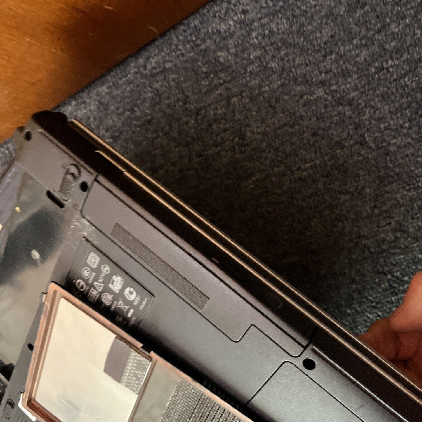 Acer 1640 Series ZL8 Laptop 2gb RAM 15" 60gb HDD *for parts or repair*