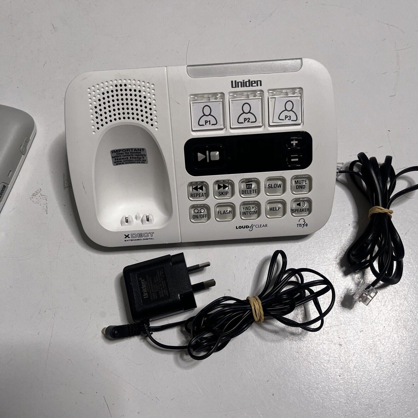Uniden SSE45W Cordless Telephone Answering Machine Loud & Clear NBN Compatible