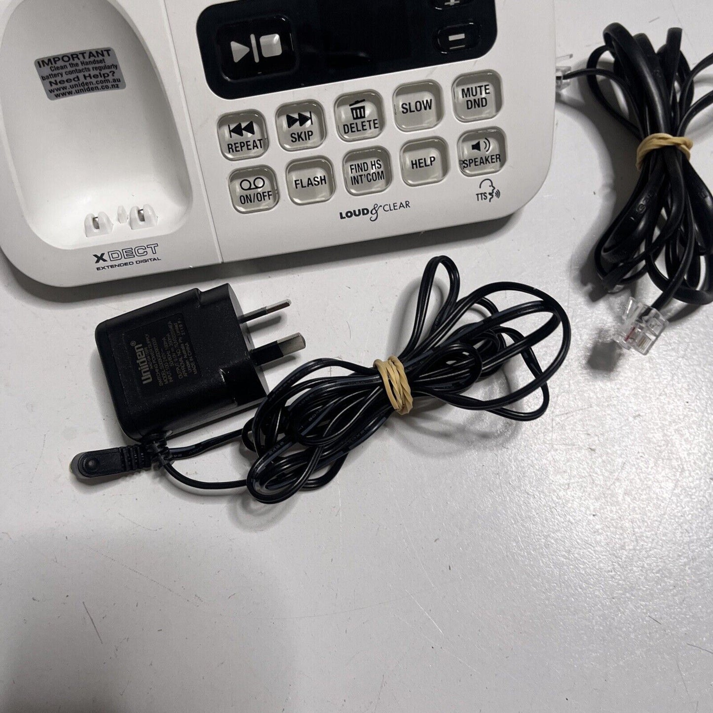Uniden SSE45W Cordless Telephone Answering Machine Loud & Clear NBN Compatible