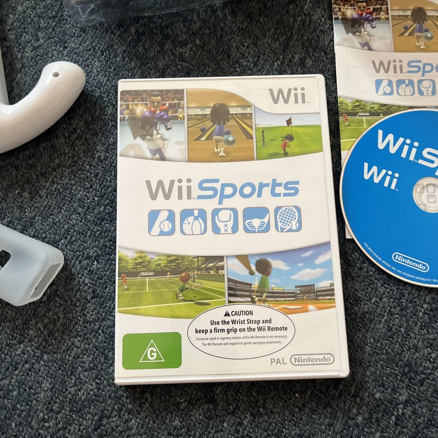Wii Sports Nintendo Wii with Sports Pack Accessories Tennis Golf Bat PAL